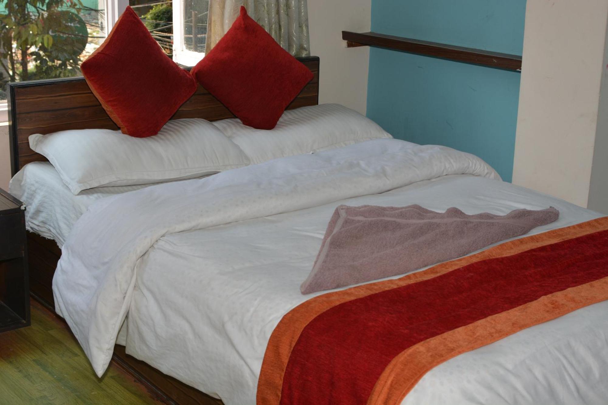Hotel Discovery Inn Kathmandu Exterior photo