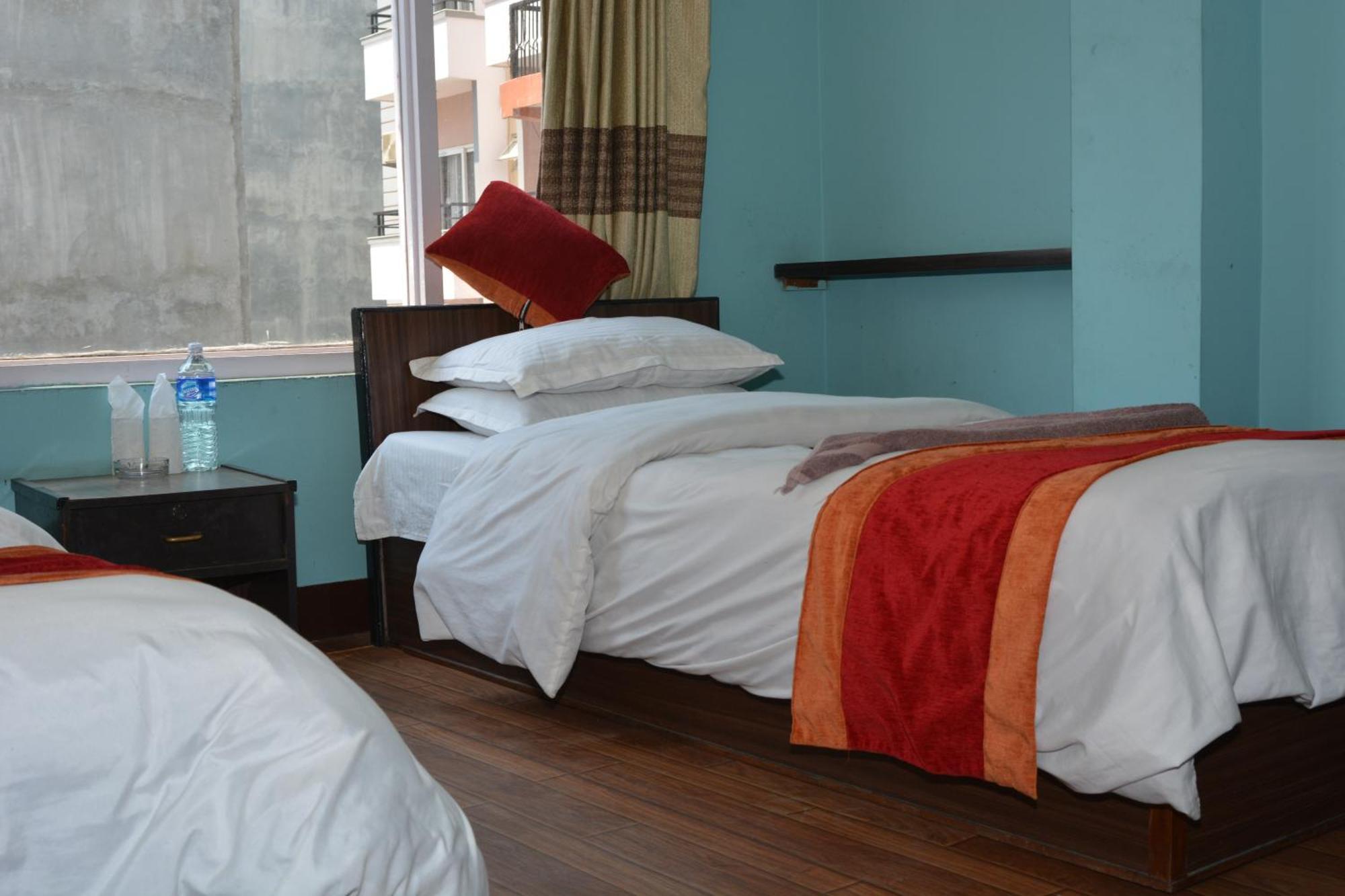 Hotel Discovery Inn Kathmandu Exterior photo